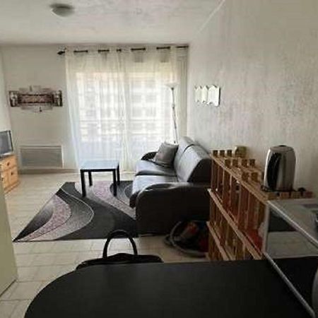 Beau Studio , Ensoleille, Wifi, Etage 5 Ascenceur Apartment Марсилия Екстериор снимка