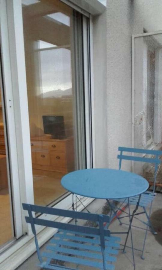 Beau Studio , Ensoleille, Wifi, Etage 5 Ascenceur Apartment Марсилия Екстериор снимка